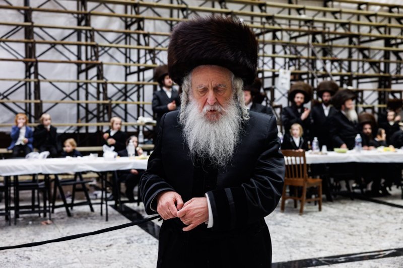 אברומי בלום והלל ל"ש