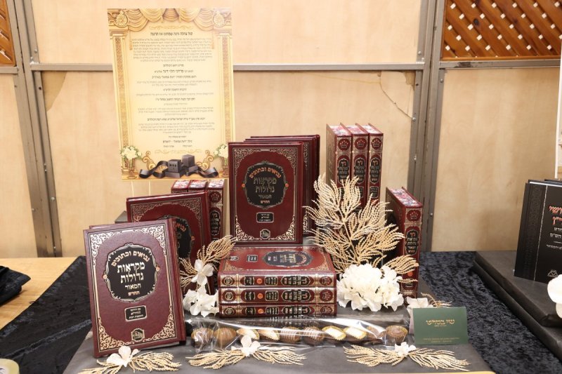 שמוליק קורלנסקי