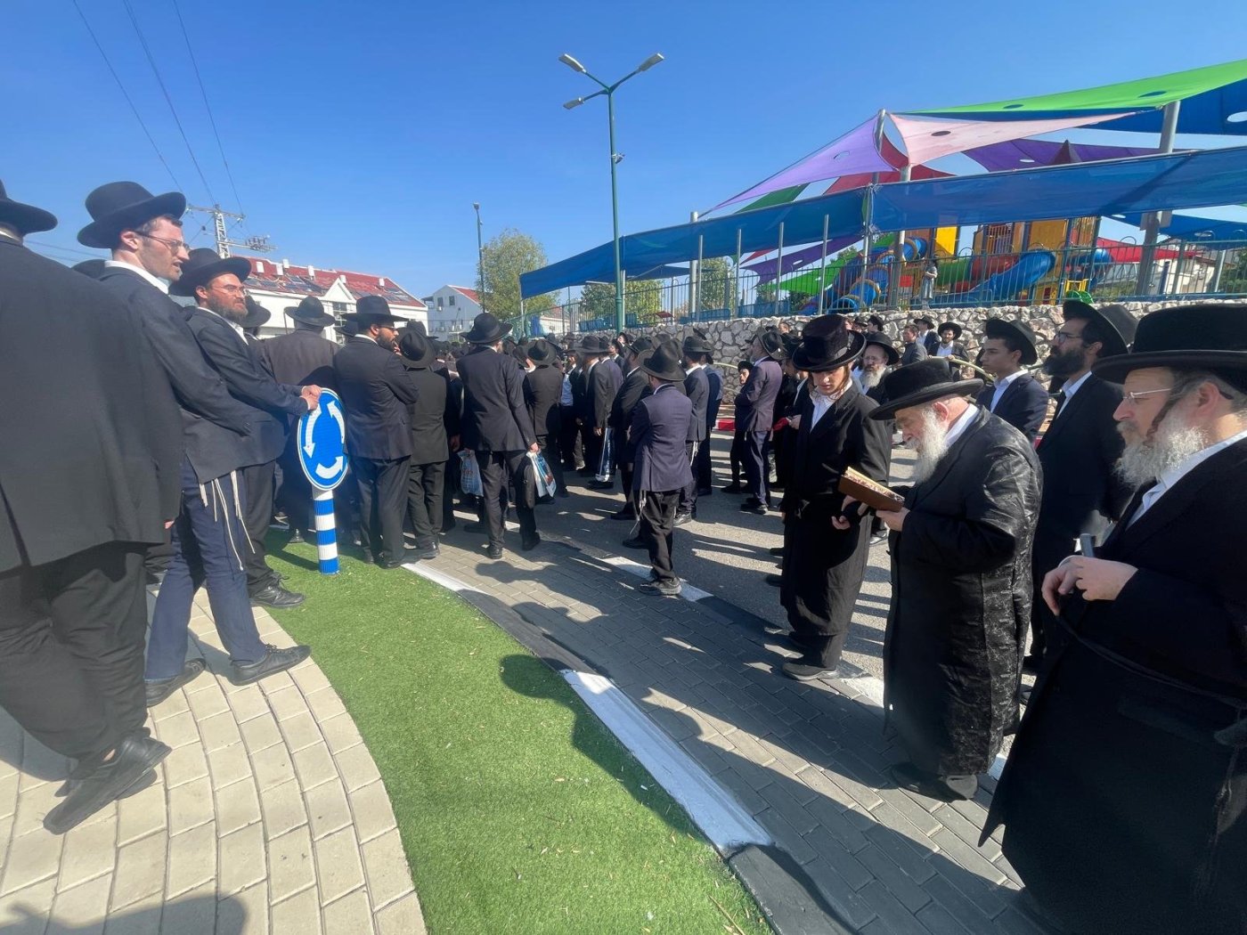 באדיבות המצלם