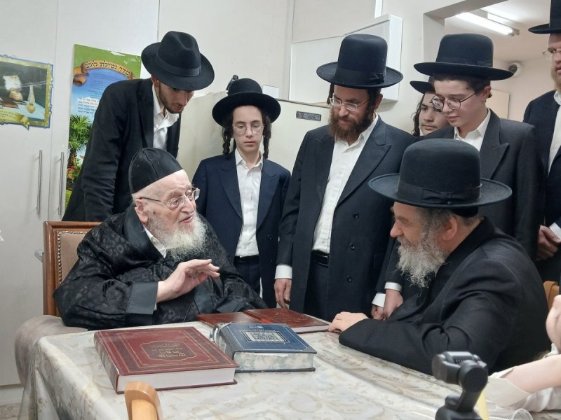 שוקי לרר