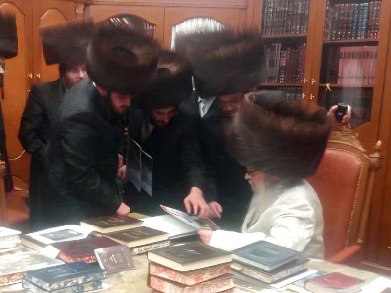 באדיבות המצלם