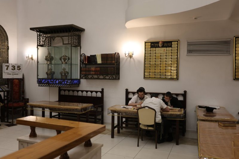  מרדכי לובעצקי