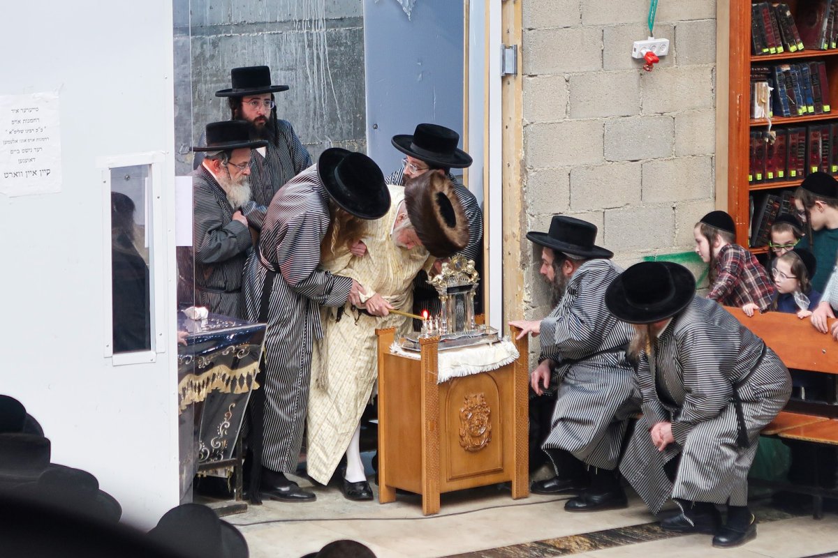 באדיבות המצלם