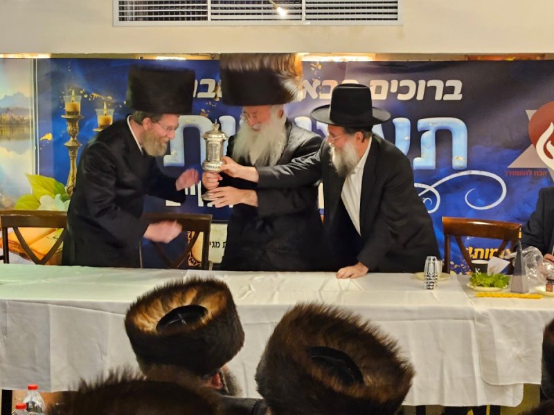 באדיבות המצלם