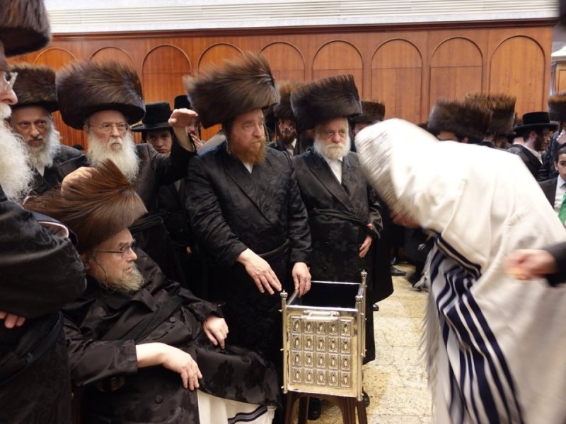 אנשיל בעק וא.מ.ש