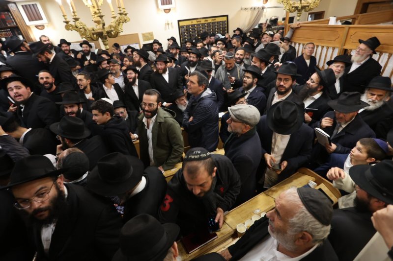 מרדכי לובעצקי