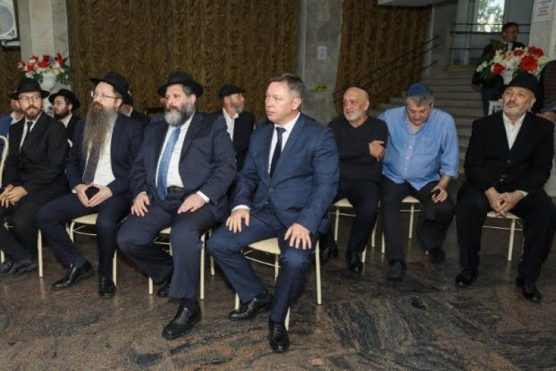 ל. צ'ורמלינו