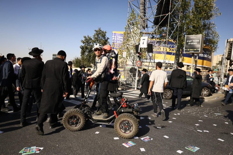 דניאל נפוסי ודוד מנדלסון