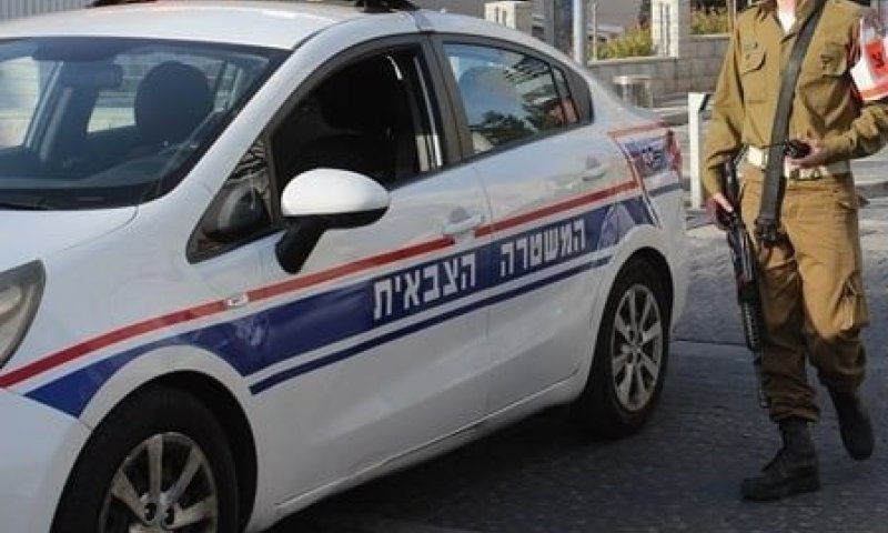 המשטרה הצבאית עצרה ב-4:00 לפנות בוקר תלמיד ישיבה בבית הוריו