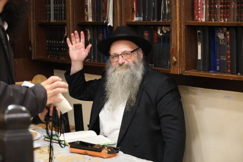 מרדכי לובעצקי