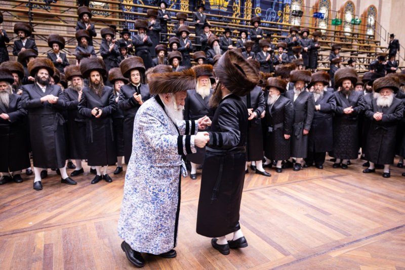 באדיבות המצלם