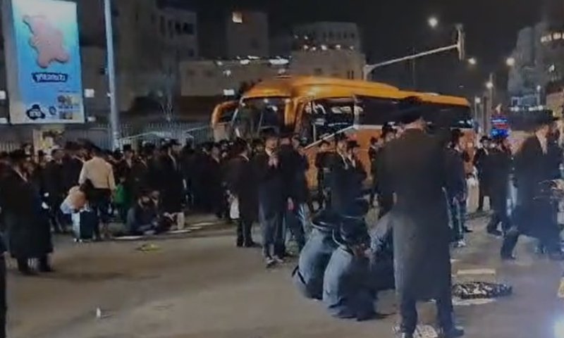 השופט על חרדי שנעצר בהפגנה: "מסוכנות רבה", הסנגור: "נפלו עליו"