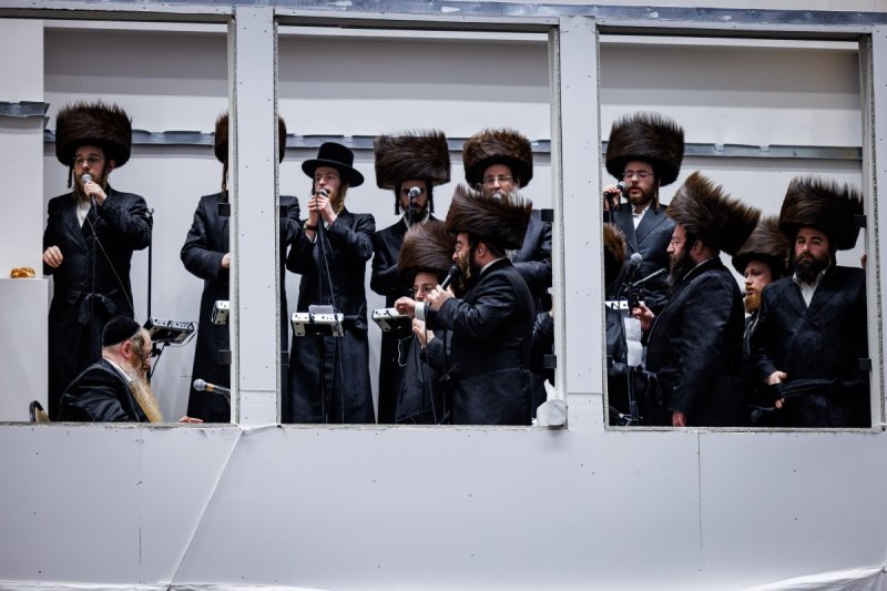 אברומי בלום והלל ל"ש