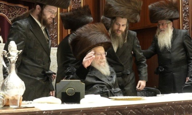 וְכָל עַיִן לְךָ תְּצַפֶּה: וידאו של התעלות מחתונת נכד הרבי מסלונים