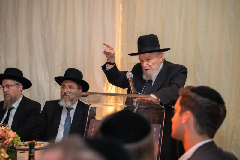 דניאל נפוסי ומאיר זלזניק