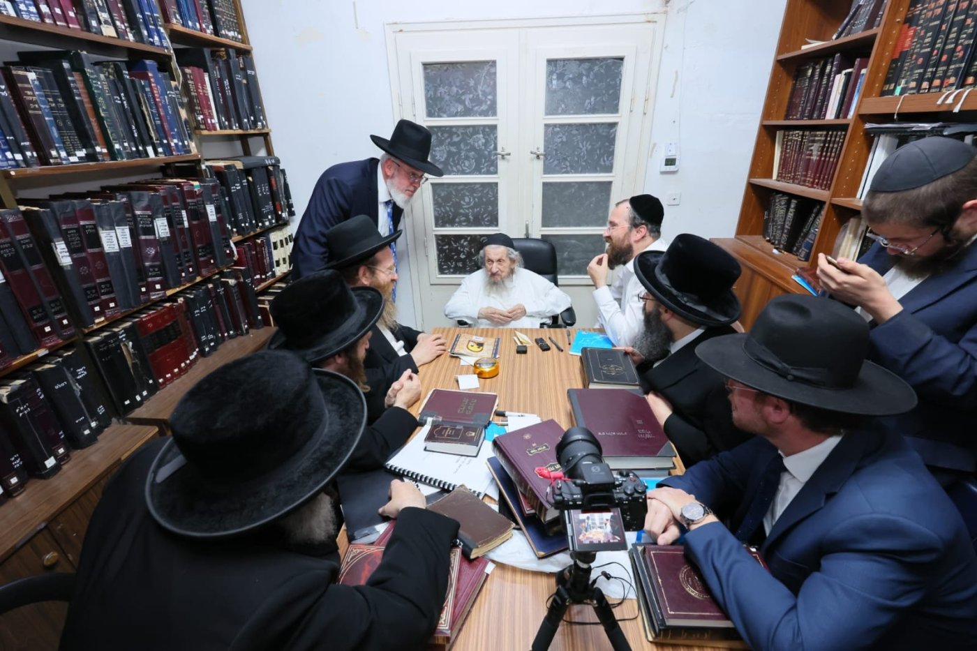 באדיבות המצלם