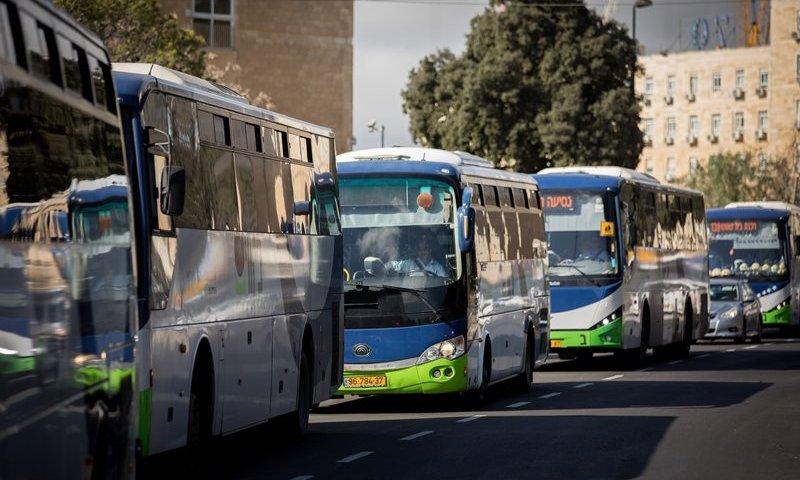 נהג במודיעין עילית נעצר באלימות לאחר קטטה, חבריו השביתו את התחבורה בעיר