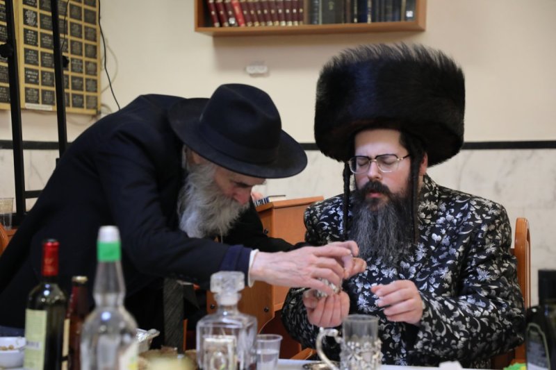 באדיבות המצלם