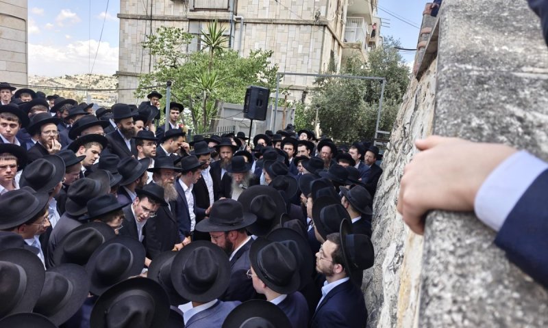 נתרפאה המשפחה: אחרי מסע הלוויית הגר"א פרידמן זצ"ל; נולד נכד