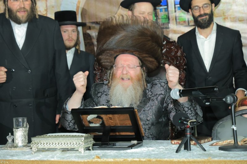 באדיבות המצלם