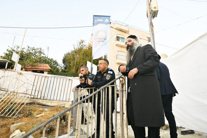 ארי קופרשטוק ומאיר אדרי