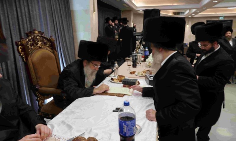 בשבע ברכות לבת ה'בני היכלא': החסידים קיבלו מאות שעות של לימוד זוהר