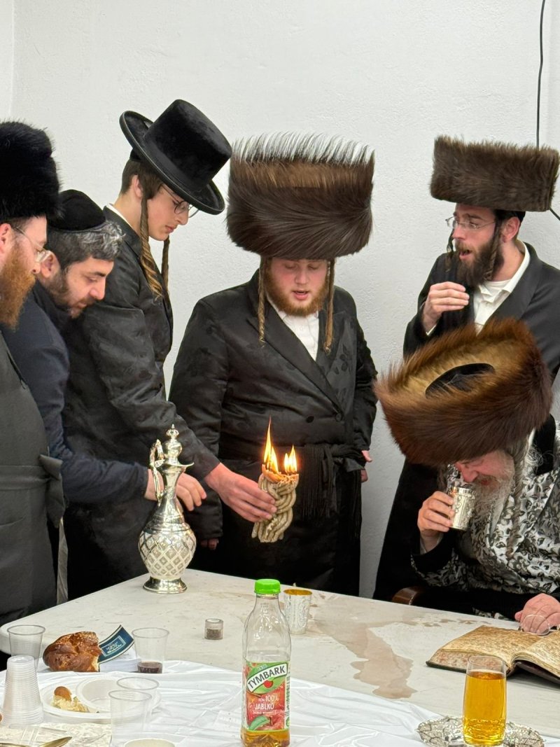 באדיבות המצלם