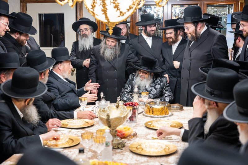 באדיבות המצלם