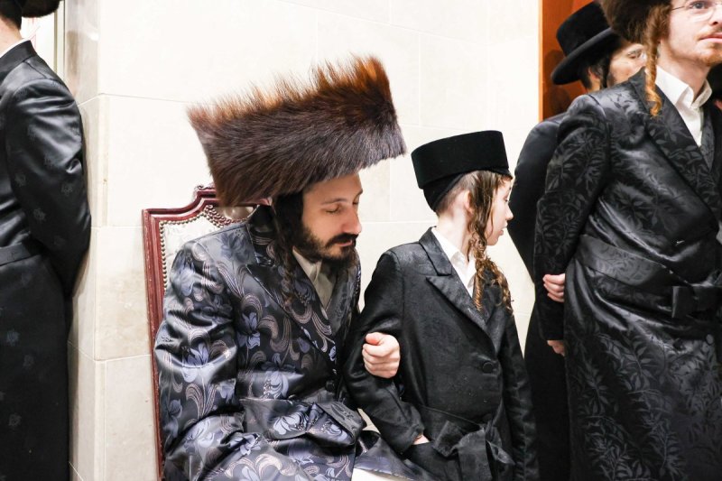 משה גולדשטיין, א. איזנבאך וארי קופרשטוק.