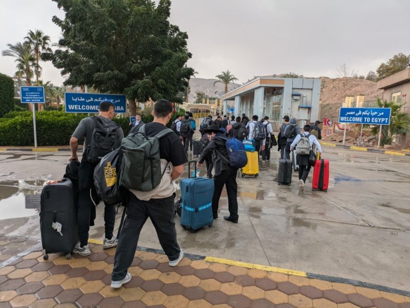 באדיבות המצל