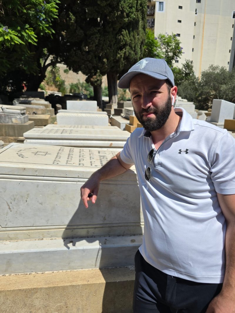 באדיבות המצלם