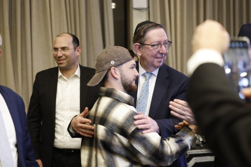 שמוליק קורלנסקי