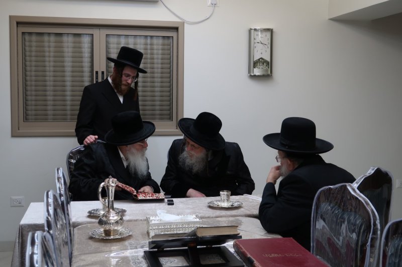 באדיבות המצלם