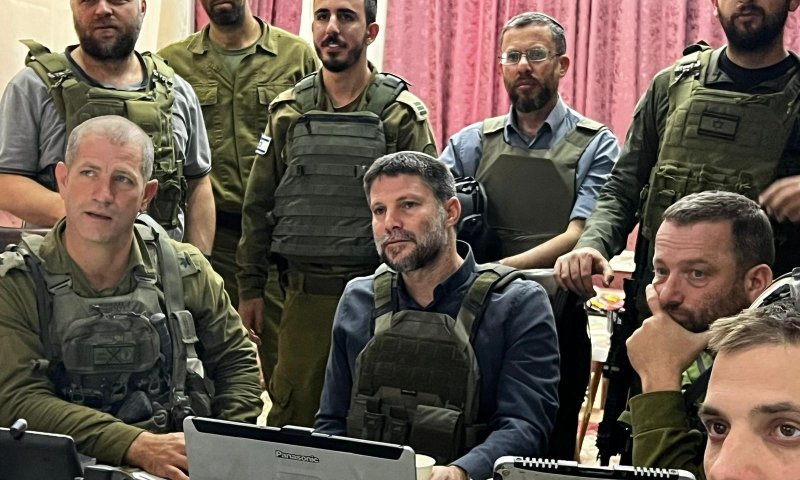 חמאס במתקפה על סמוטריץ' שאיים לחזור ללחימה: "הפרה בוטה"