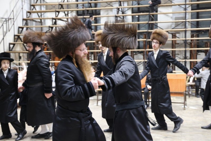 באדיבות המצלם