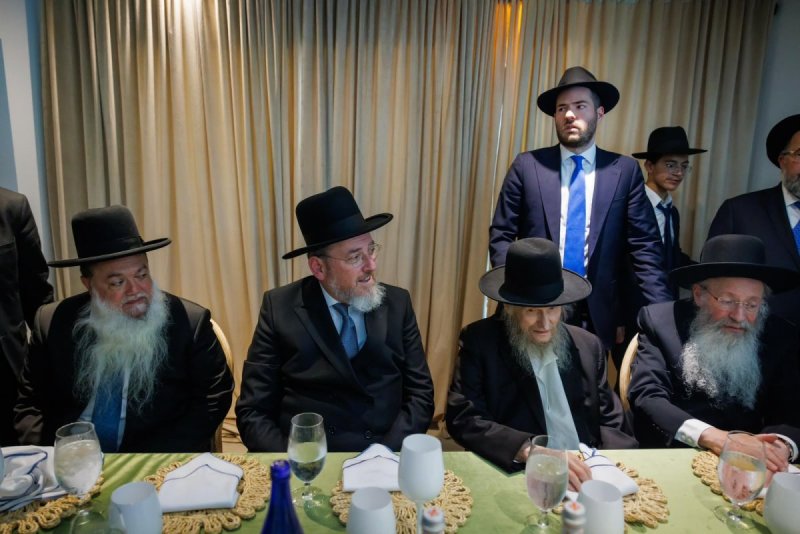 דניאל נפוסי ואלי קובין