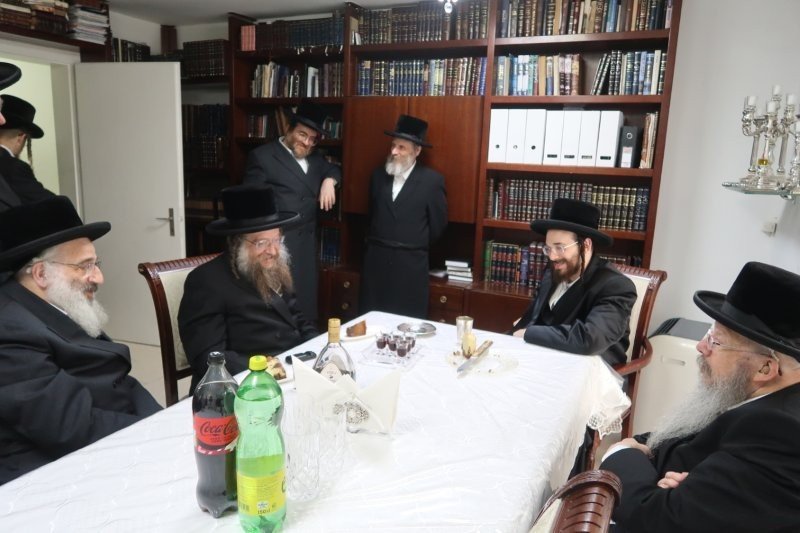 באדיבות המצלם