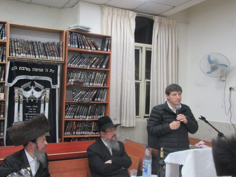 באדיבות המצלם