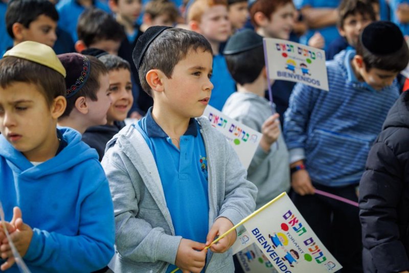 דניאל נפוסי ומאיר זלזניק