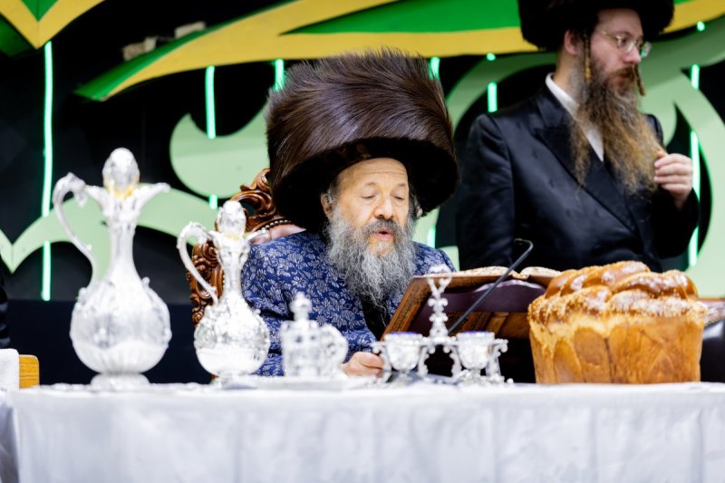 אברומי בלום, אחים לאנטשעווסקי, אייזיק ג. ואייזיק י.