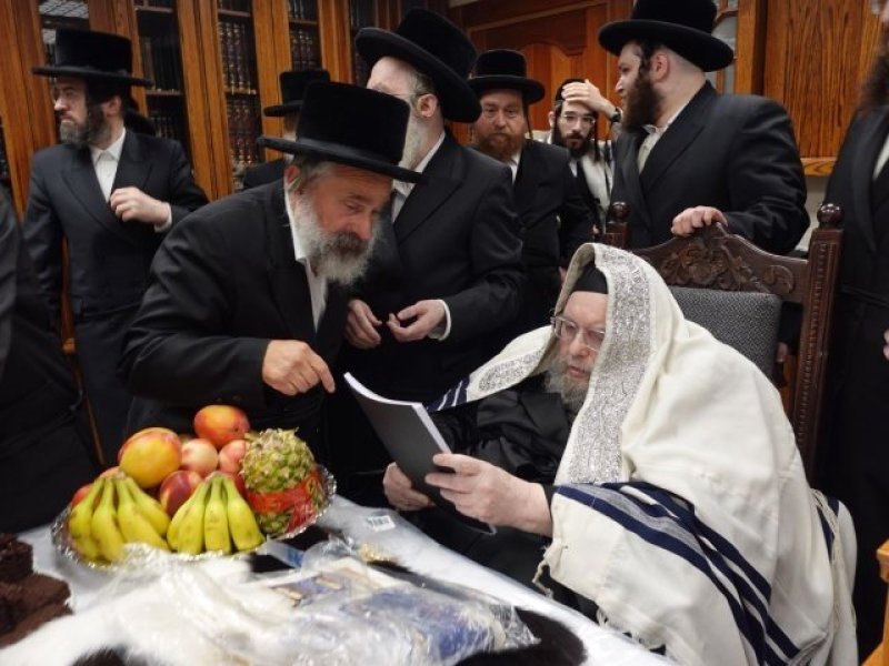 אנשיל בעק וא.מ.ש