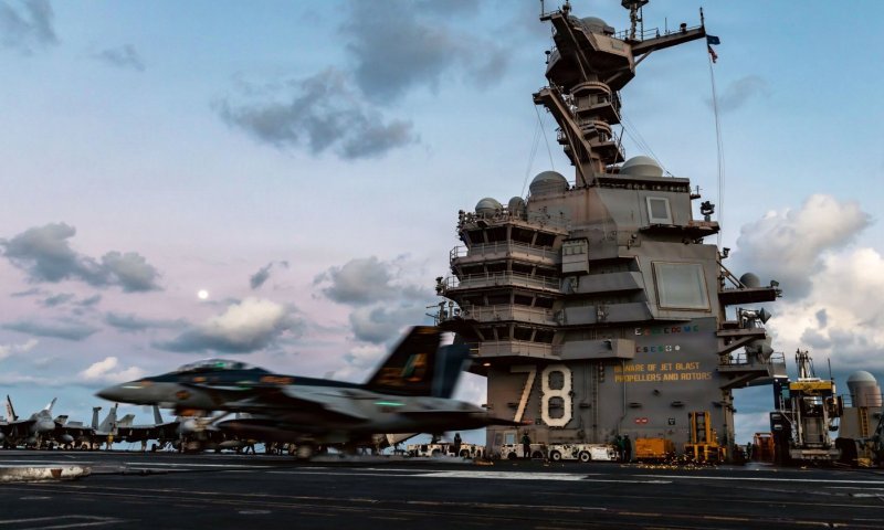 ארה&rdquo;ב מזיזה כוחות: אלפי מרינס בדרך להורמוז