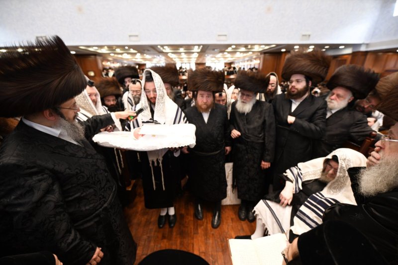 אנשיל בעק וא.מ.ש