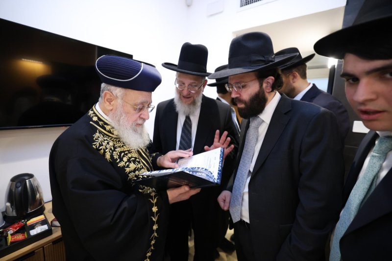 באדיבות המצלם