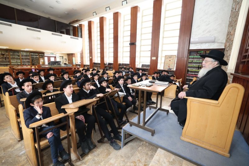 באדיבות המצלם