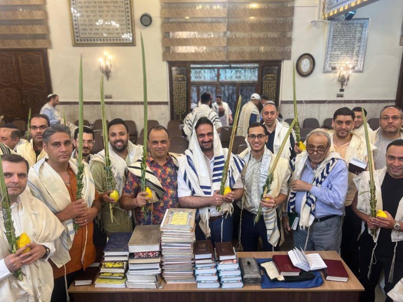 באדיבות המצלם