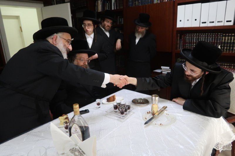 באדיבות המצלם