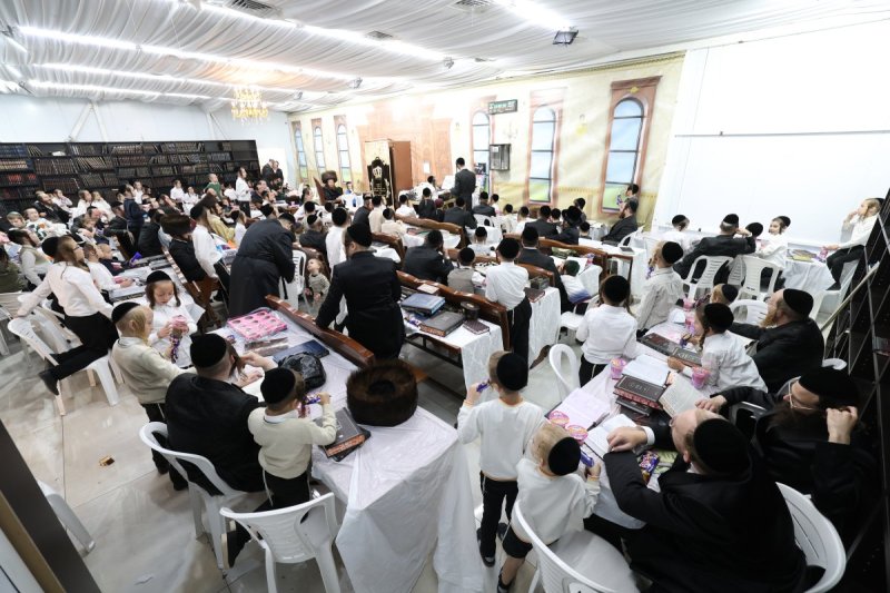 באדיבות המצלם