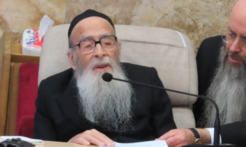 "מי שלא מצביע ג' - שיארוז מזוודות": ראש הישיבה הגר"י עדס יצא מביתו לאחר שנה
