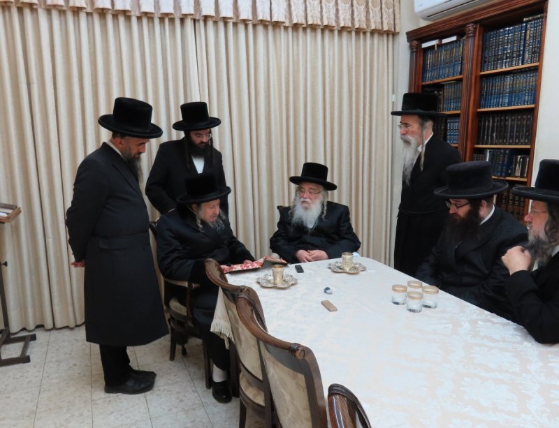 באדיבות המצלם